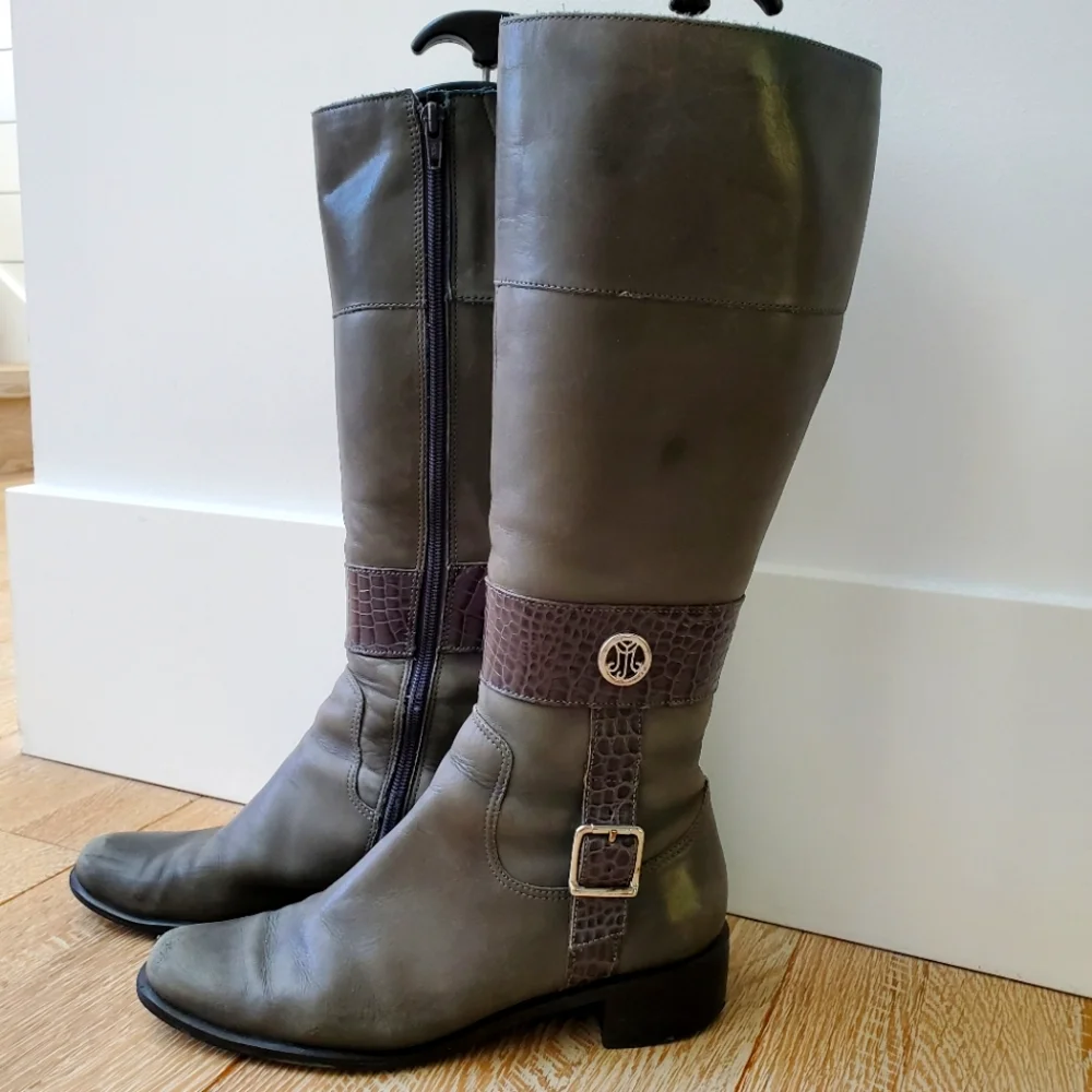 🌲 Russell and Bromley leather boots - Picture 1 of 6